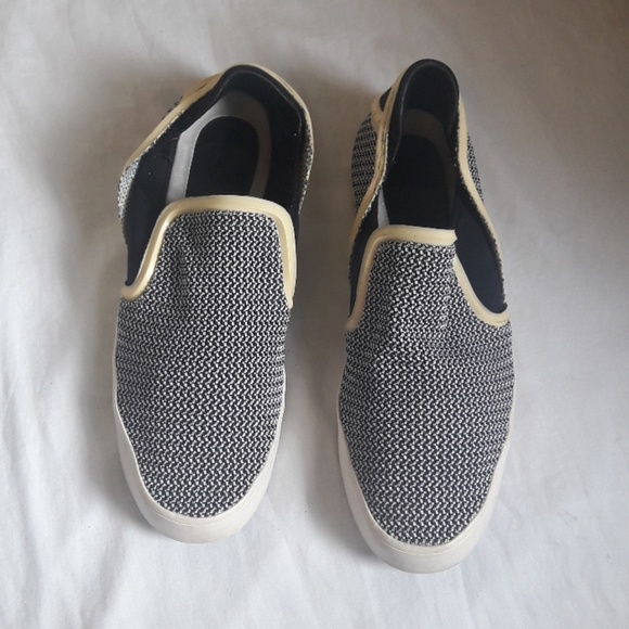y3 laver slip on